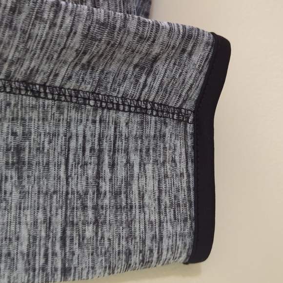 NWT Old Navy Active Breathability Go-Warm Thermal Top S Black Gray - Picture 8 of 15